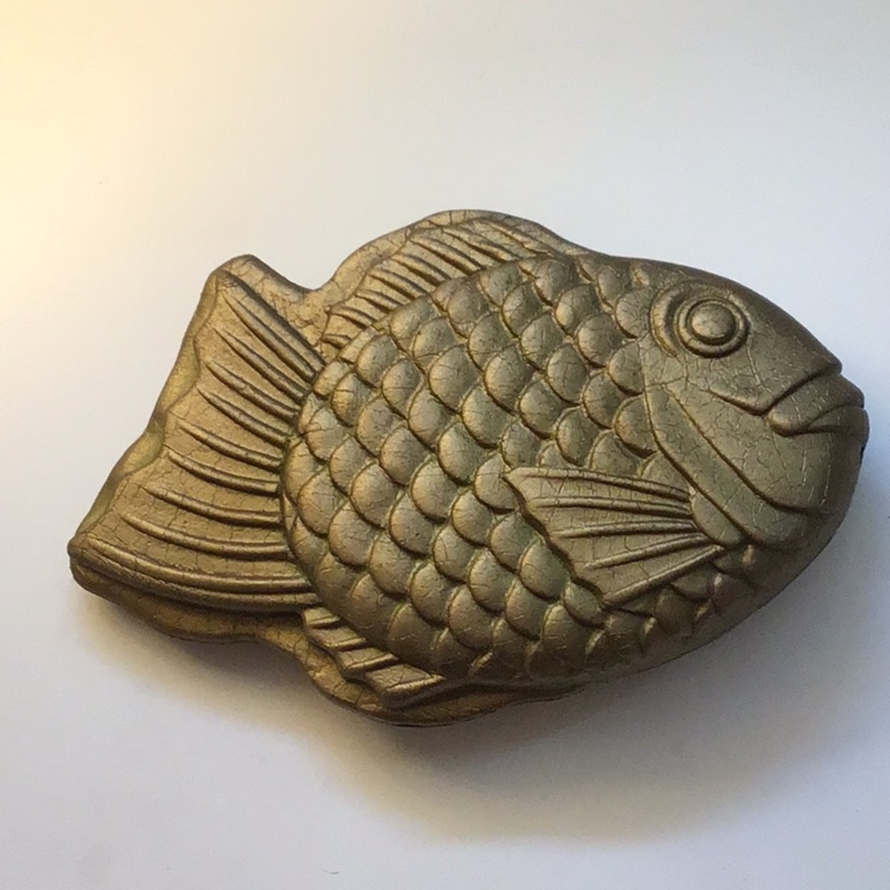 Rare gold taiykai fish squishy